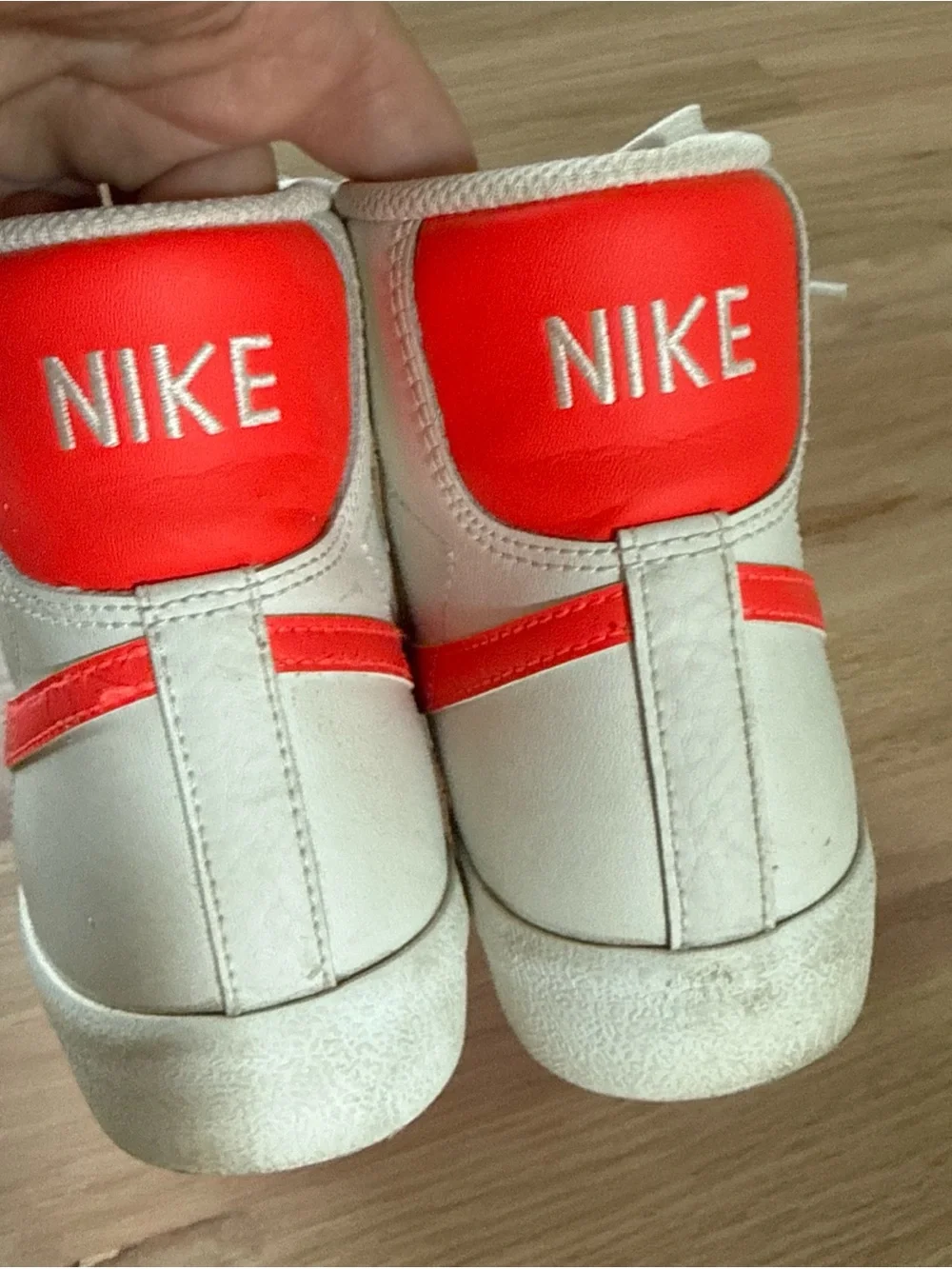 Nike Youth Blazer Mid White High Top Leather Shoe Size 4.5 Y DA4086-011